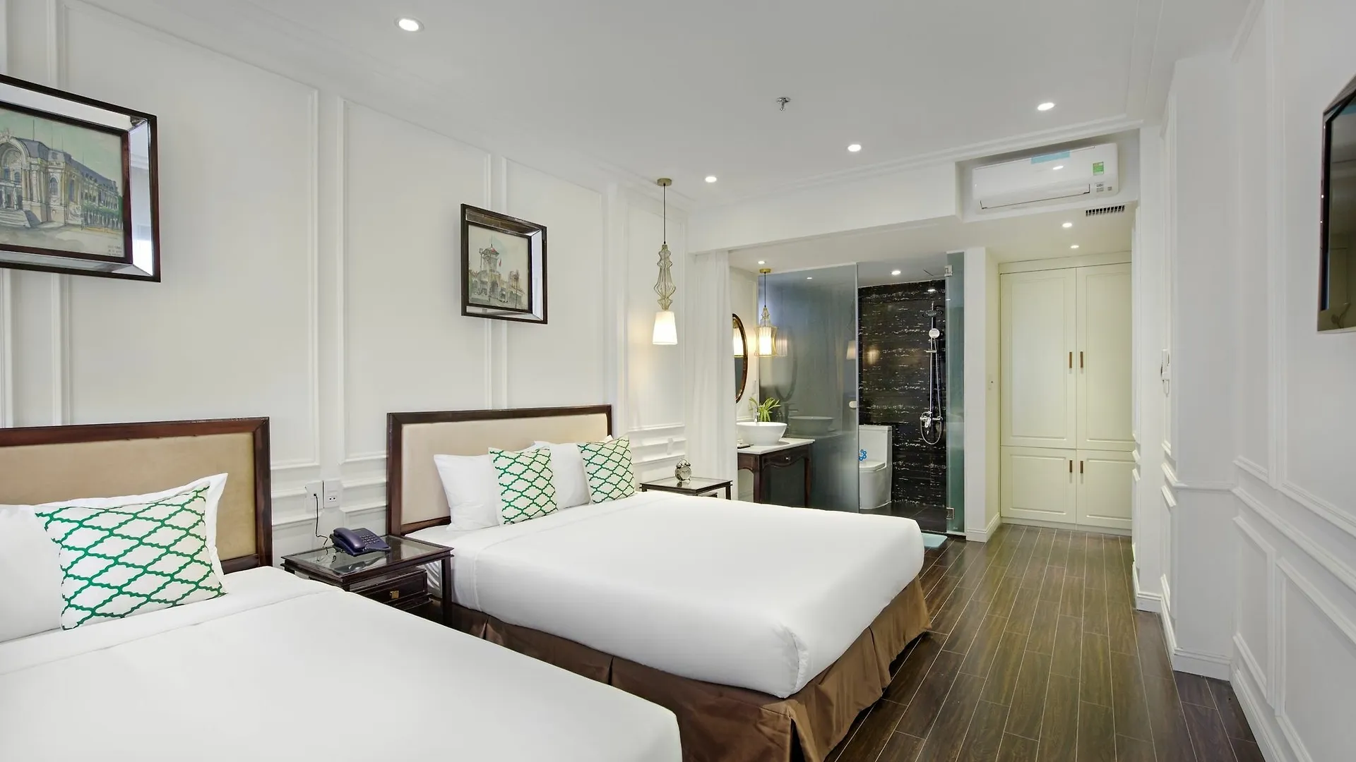 The Herriott Hotel & Suite Da Nang 3*,